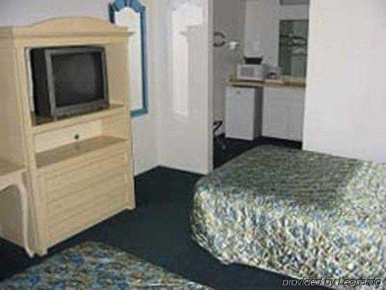 Town House Motel Lancaster Bagian luar foto